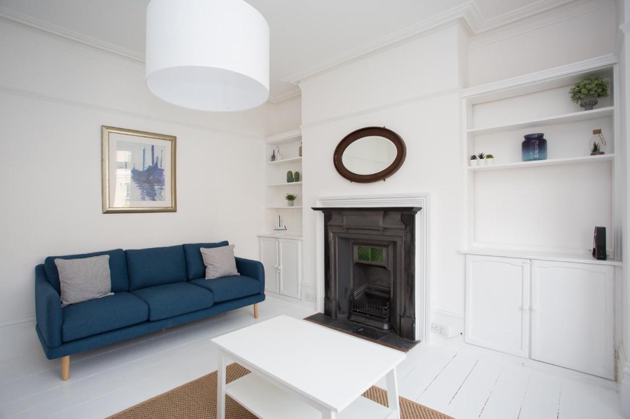 Elegant York House - On A Beach Road, Sleeps 12, With Sea Views Worthing Exterior foto