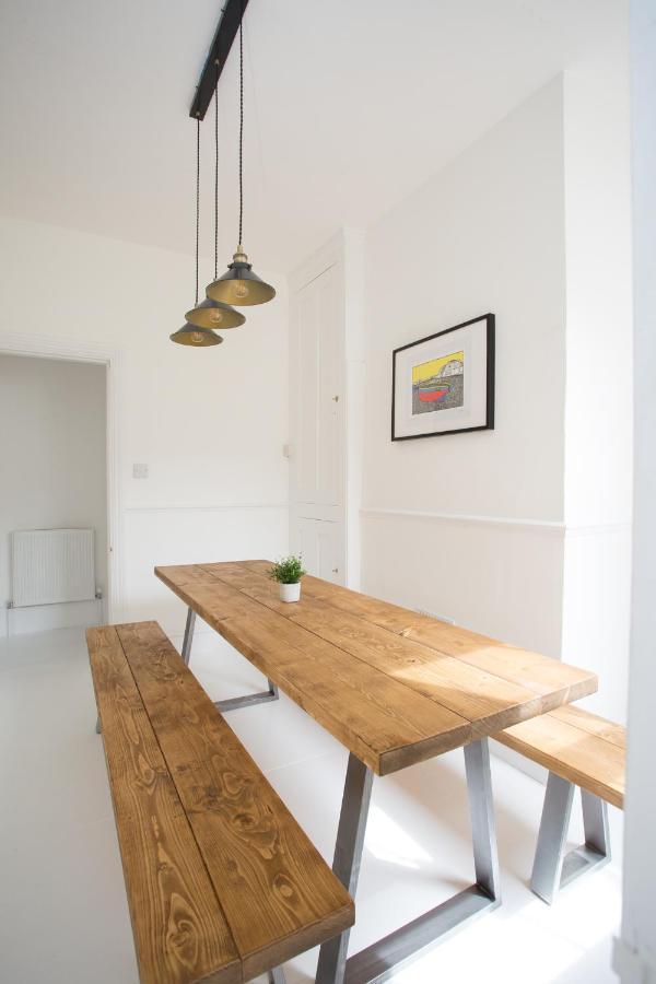 Elegant York House - On A Beach Road, Sleeps 12, With Sea Views Worthing Exterior foto